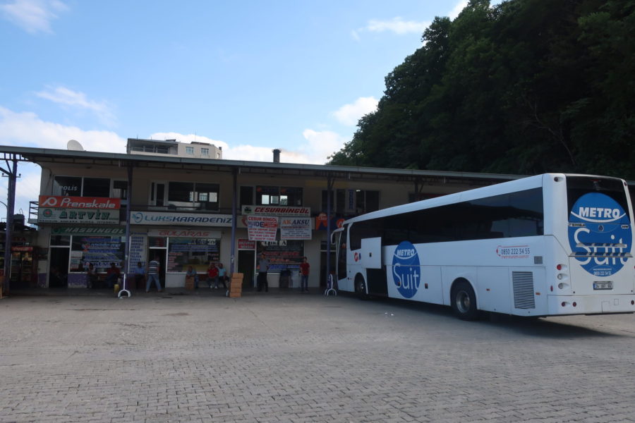 Hopa bus terminal, Sarpi border crossing