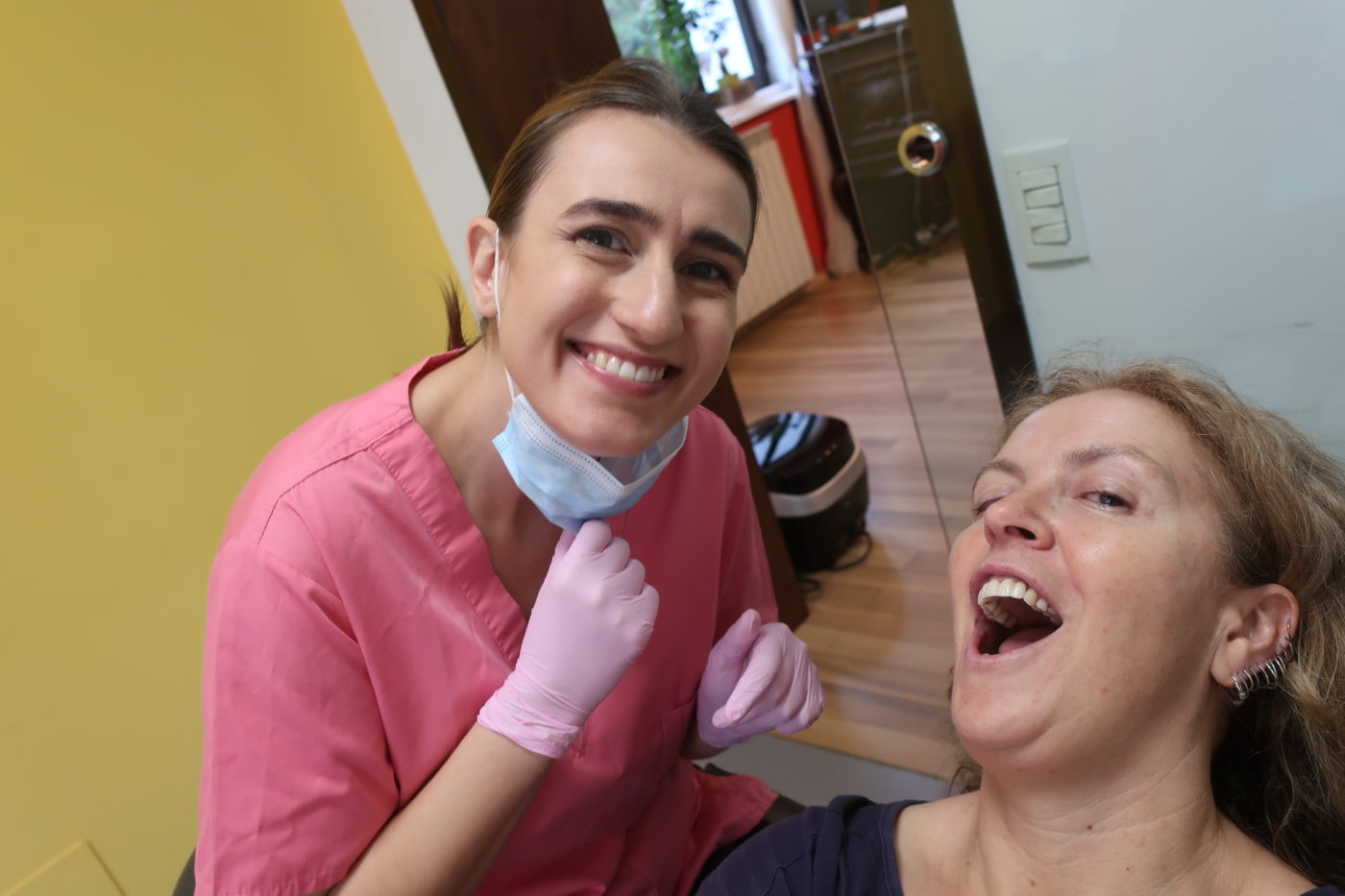 Dr Anca from Dr Lorelei Nassar Implantologie Clinic Bucharest Romania