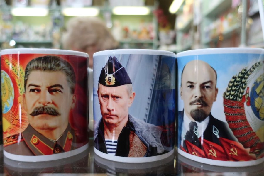 Souvenir mugs with Stalin, Putin and Lenin in Tiraspol