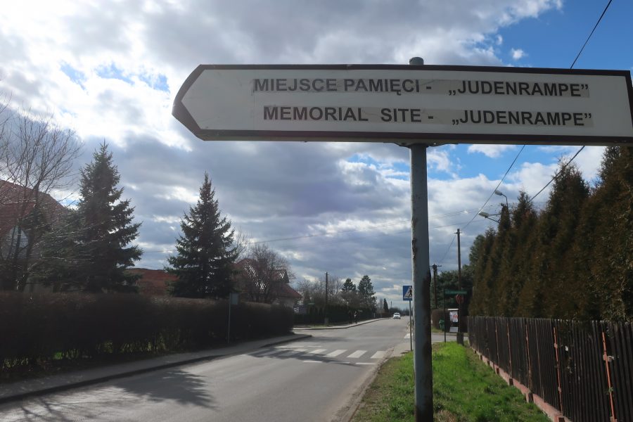 Sign to the Judenrampe near Auschwitz Birkenau